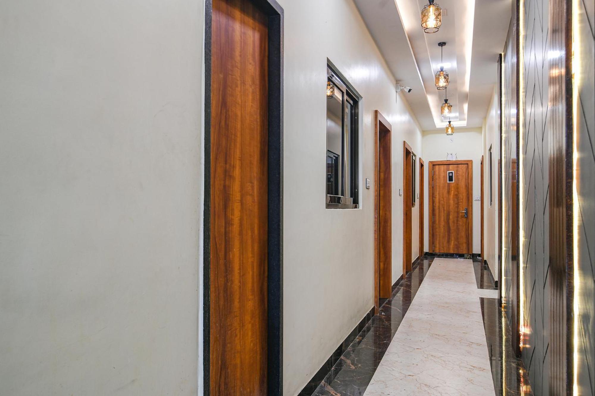 Fabexpress Orbit Hotel Ujjain Eksteriør billede