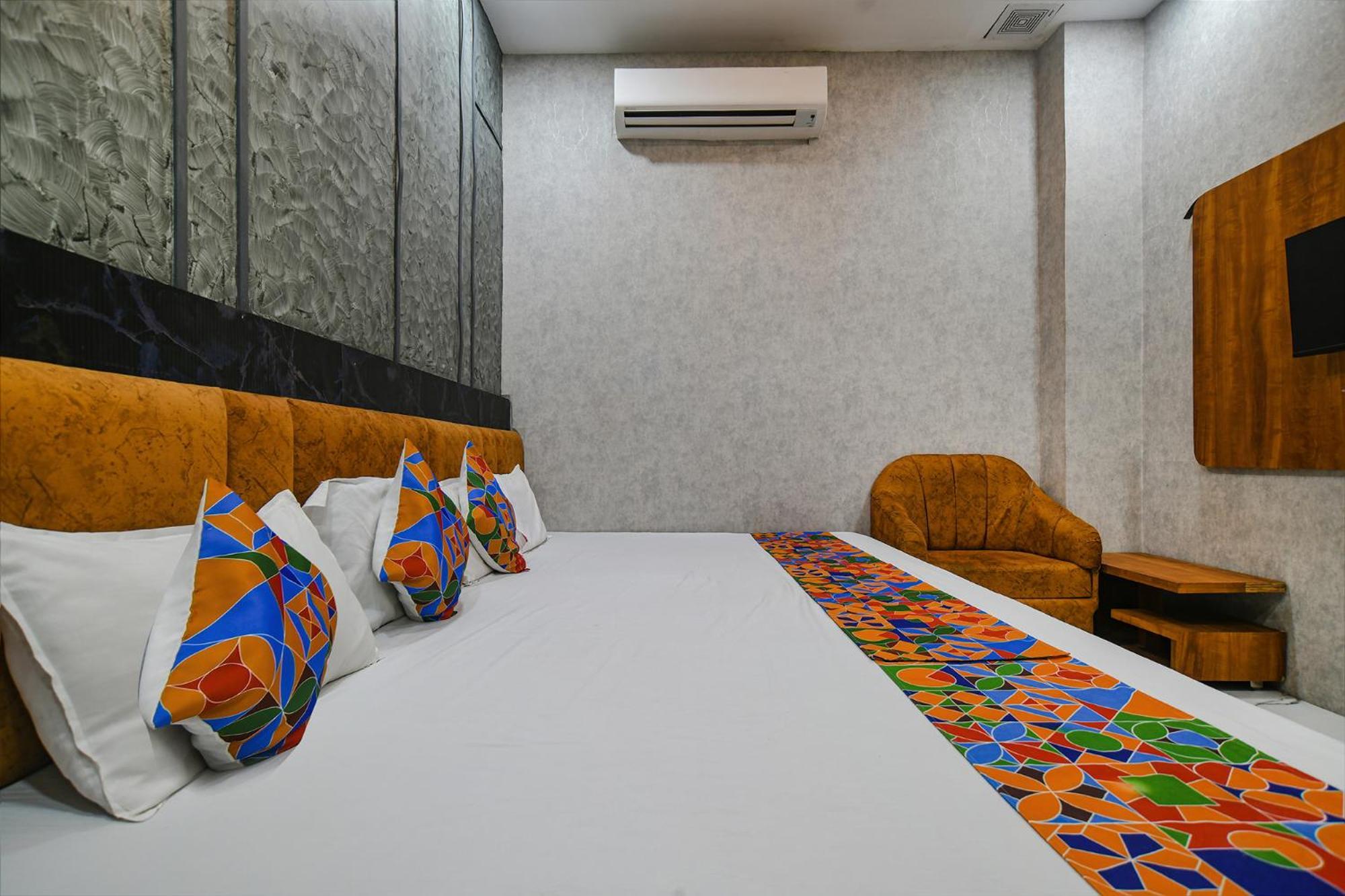 Fabexpress Orbit Hotel Ujjain Eksteriør billede
