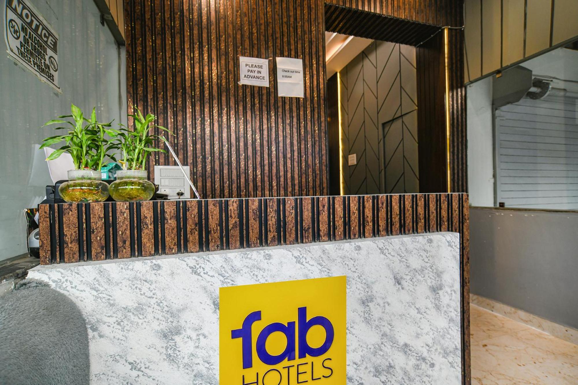 Fabexpress Orbit Hotel Ujjain Eksteriør billede
